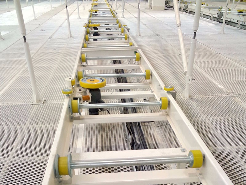 摩擦滚床输送机